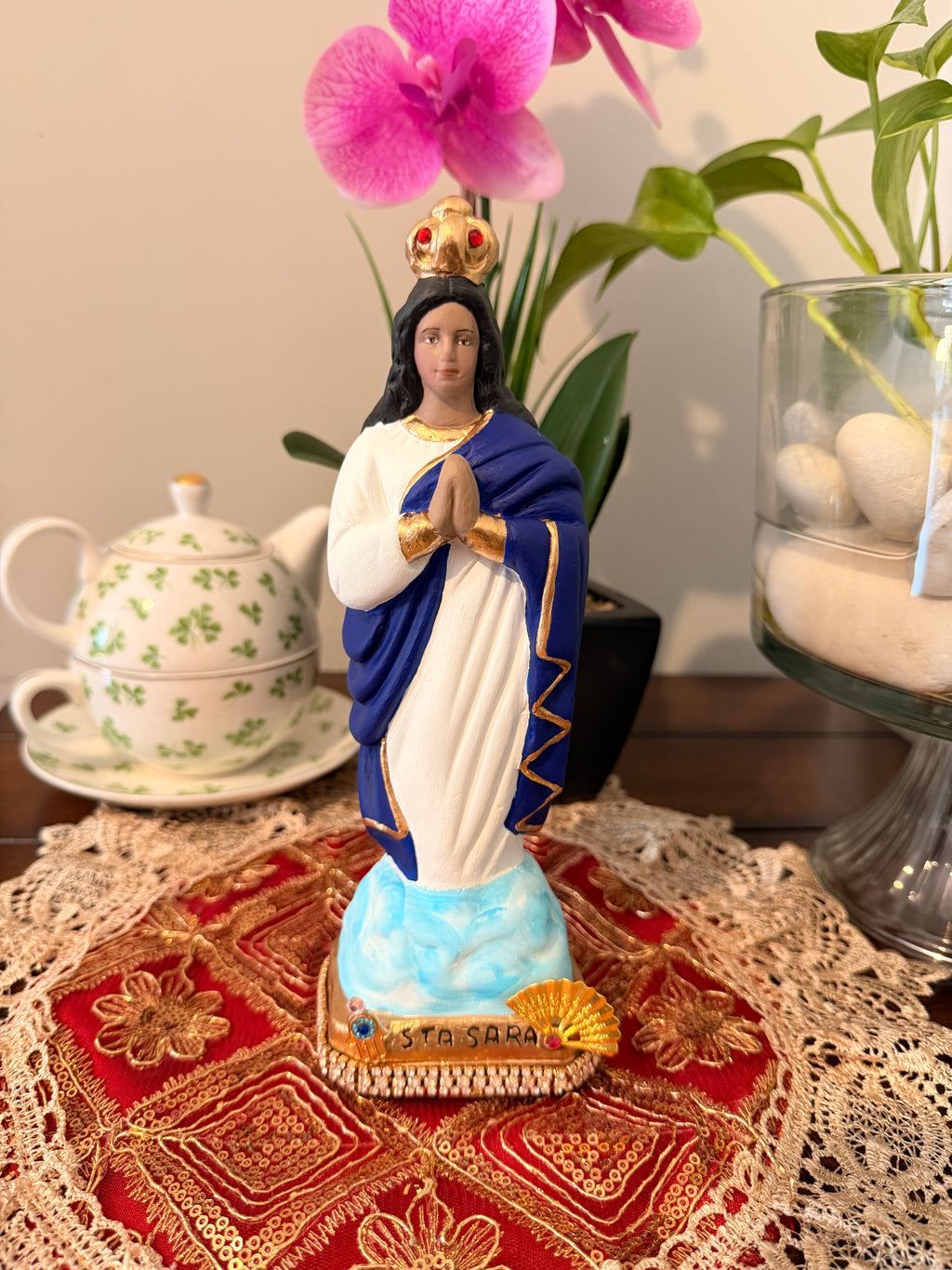 Saint Sara Kali 8.5” | Santa Sara | Black Madonna Figurine | Patroness of the Romani | Spiritual Altar Decor | Handmade Gypsum Statue