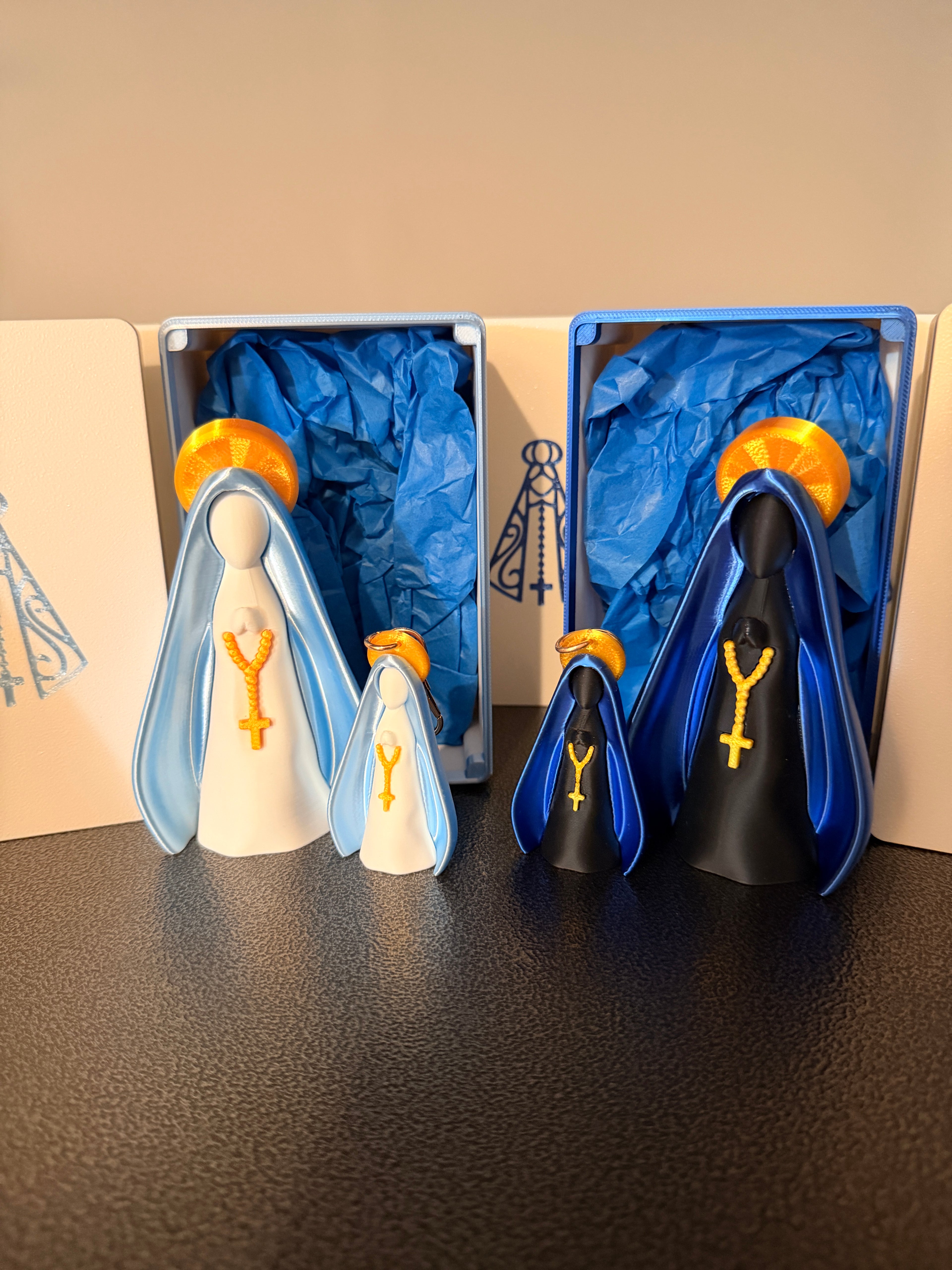 Blessed Virgin Mary Shrine Box with 4.5" Statue & Matching Keychain