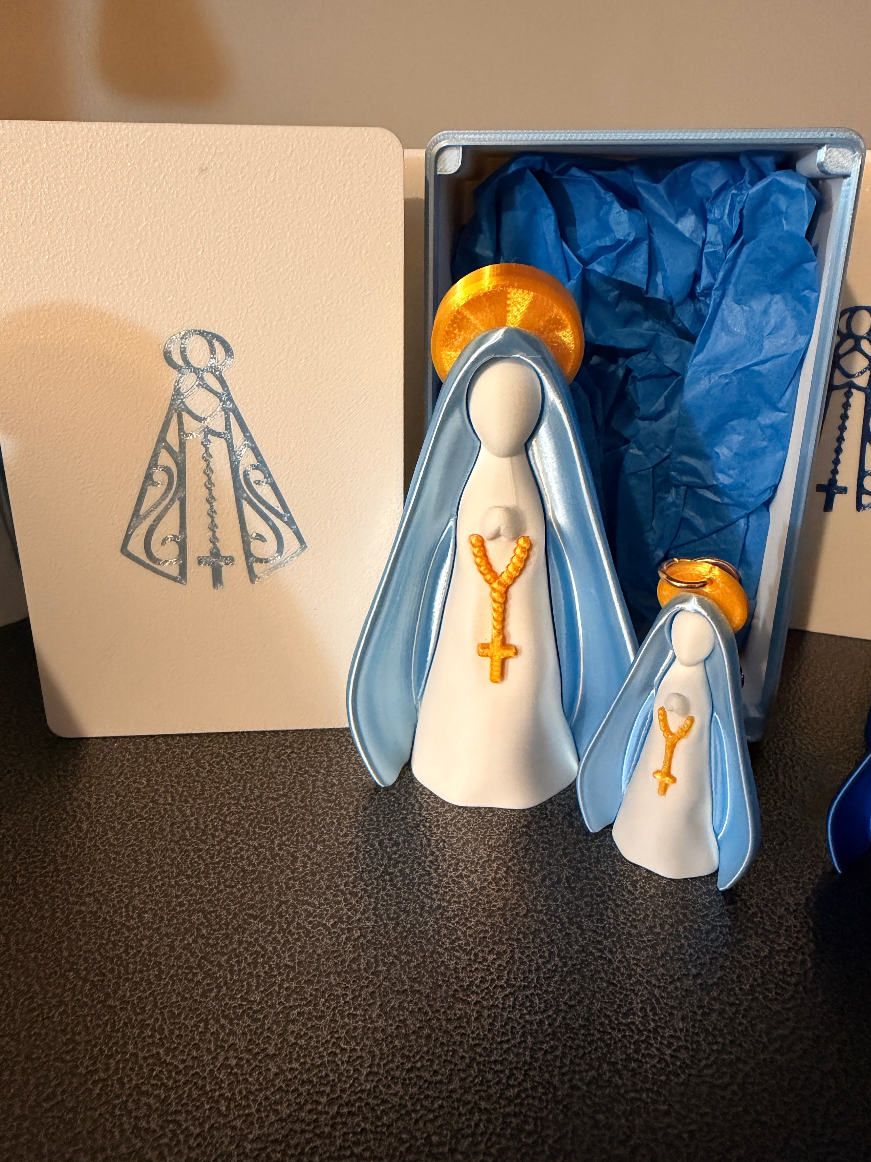Blessed Virgin Mary Shrine Box with 4.5" Statue & Matching Keychain