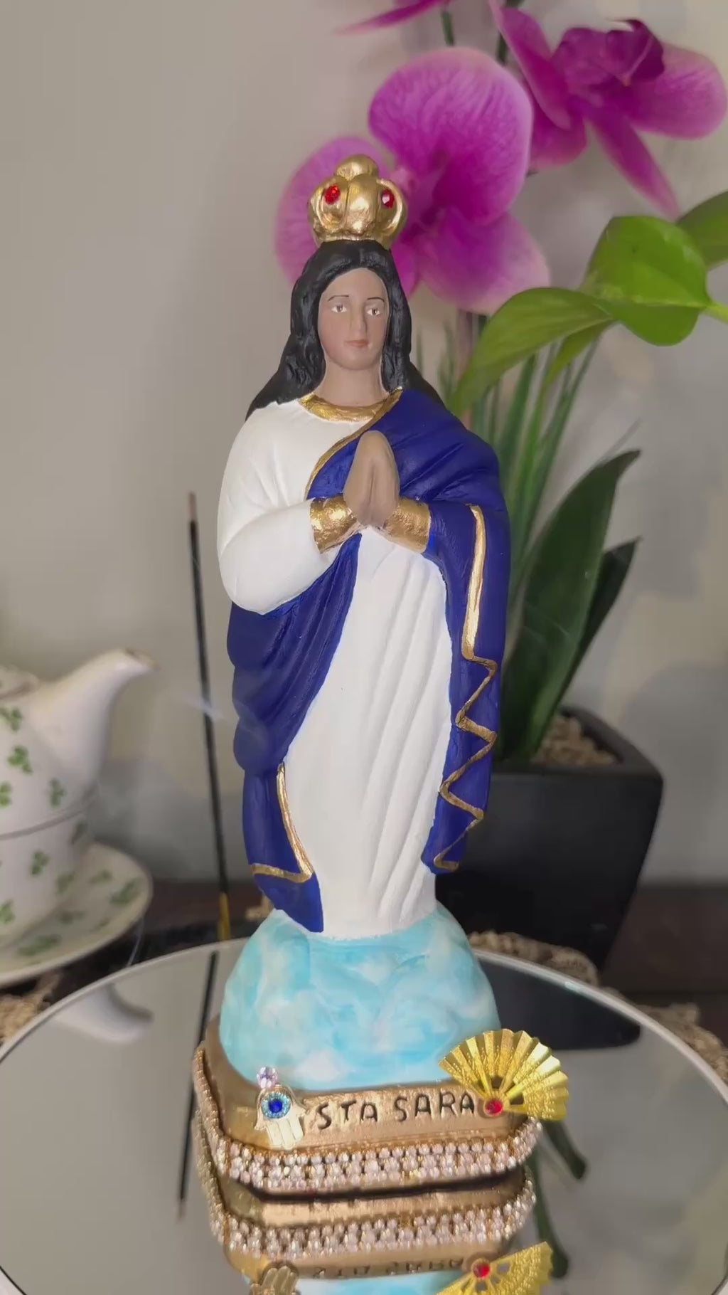 Saint Sara Kali 8.5” | Santa Sara | Black Madonna Figurine | Patroness of the Romani | Spiritual Altar Decor | Handmade Gypsum Statue